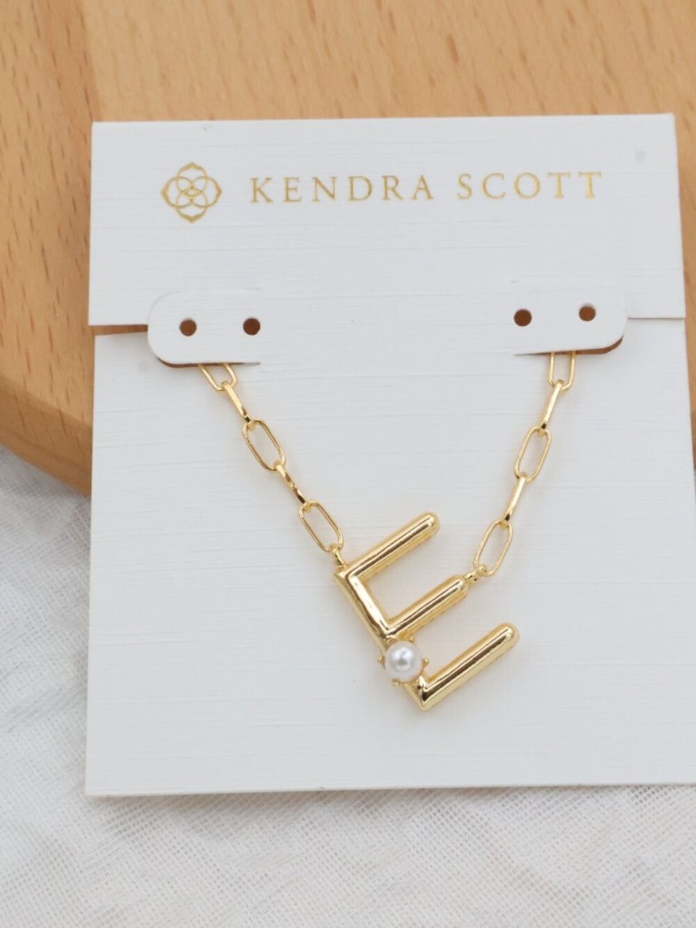 Kendra Scott Letter E Gold Freshwater Cultured Pearl Chain Necklace